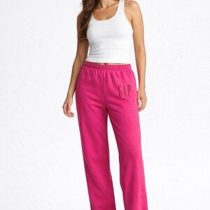 GAP Hot Pink Logo Sweatpants
Joggers Size M NWT